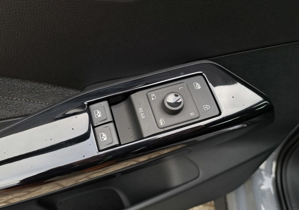 Volkswagen ID.3 cena 197000 przebieg: 10, rok produkcji 2024 z Łaskarzew małe 704
